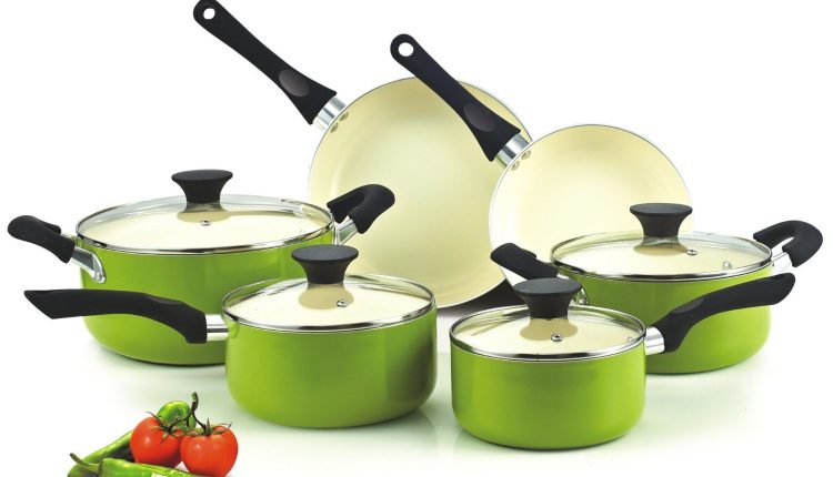 Advantages of Nonstick Pans, Cookware, and Bakeware 